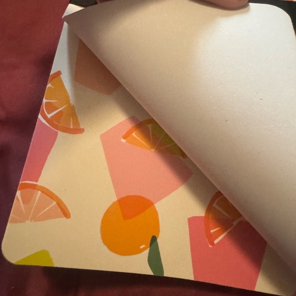 Set of 6 Kate Spade Placemats - great for indoor/outdoor! Pretty and practical🍋 - Picture 5 of 9